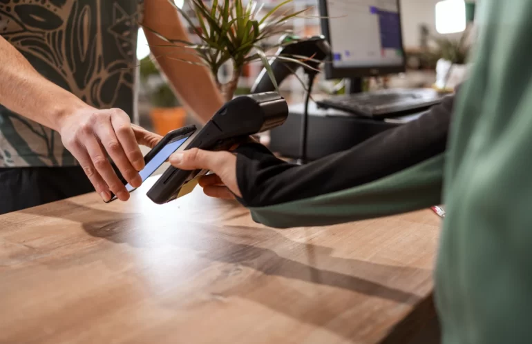 L’avenir du paiement mobile dans les courses en ligne : révolution ou évolution ?